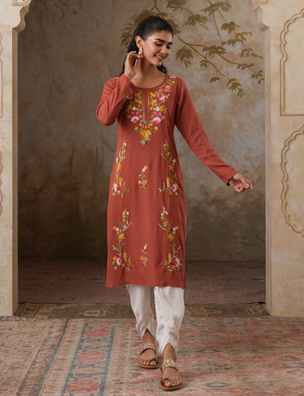 Qazmi Women's Sahar Kashmiri Aari Work Straight Kurta