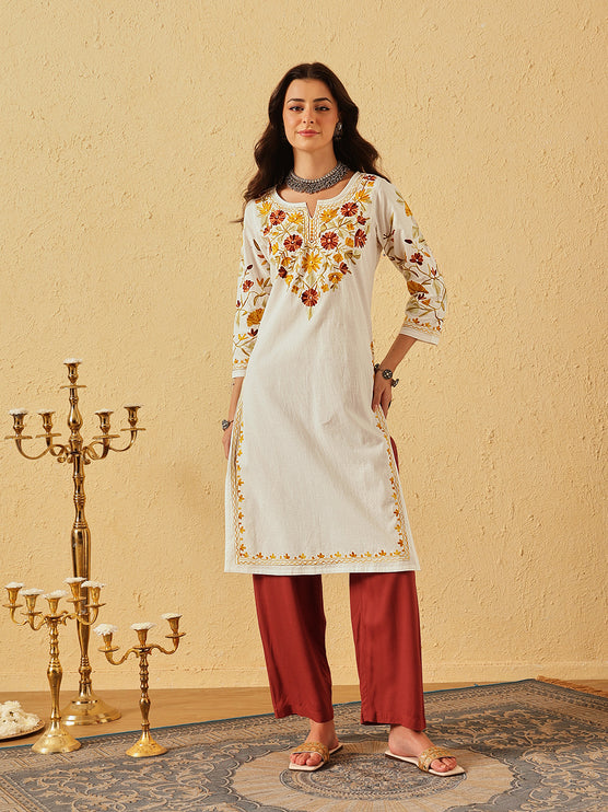 QAZMI Floral Embroidered Keyhole Neck Chinarkari Straight Kurta