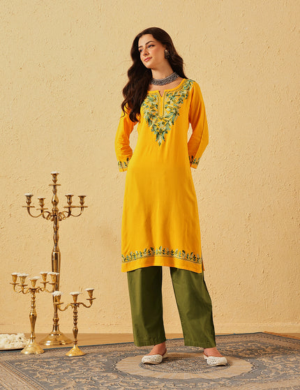 Qazmi Women's Noor Kashmiri Aari Work Straight Kurta