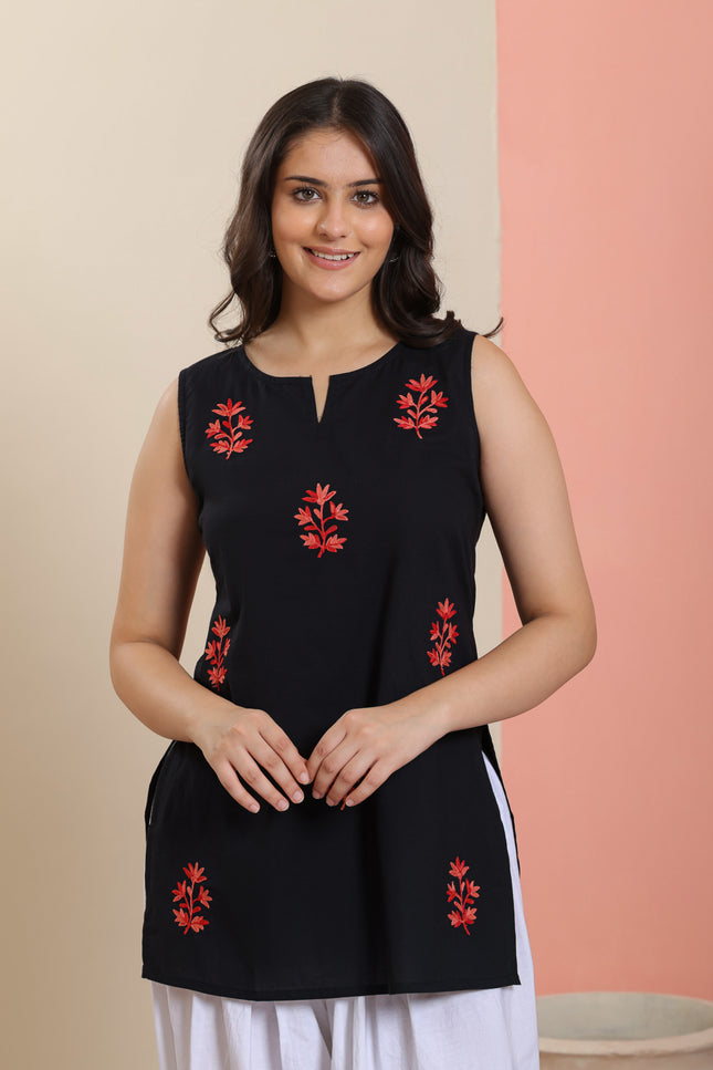 Qazmi Women Embroidered Viscose Rayon Sleeveless Embroidered Kurti