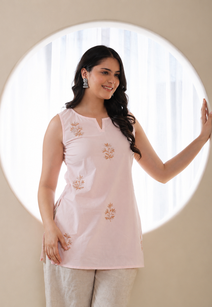 Qazmi Women Embroidered Viscose Rayon Sleeveless Embroidered Kurti