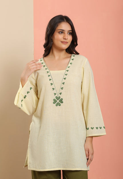 Qazmi Women Pure Cotton Square-Neck Aari  Embroidered Short Kurti