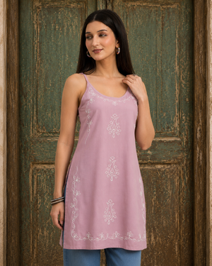 Qazmi Women Embroidered Viscose Rayon Sleeveless Embroidered Kurti
