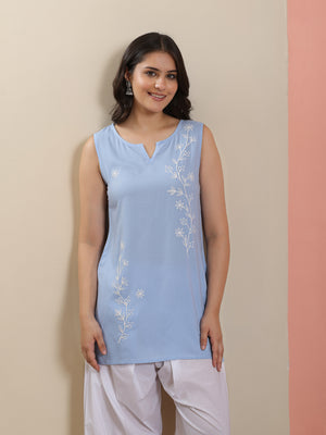 Qazmi Women Embroidered Viscose Rayon Sleeveless Embroidered Kurti