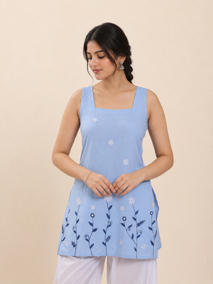 QAZMI Women Floral Embroidered Sleeveless Kurti