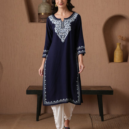 Qazmi Women's Mahsa Kashmiri Aari Work Straight Kurta
