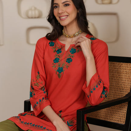 Qazmi Women Aari Embroidered Viscose Rayon Ethnic Short Kurta