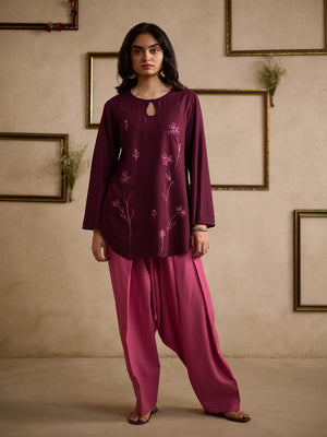 Qazmi Women Floral Aari Embroidered Viscose Rayon Kurti with Farshi Salwar