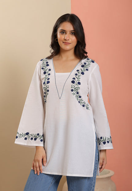 Qazmi Women Pure Cotton Square-Neck Aari  Embroidered Short Kurti