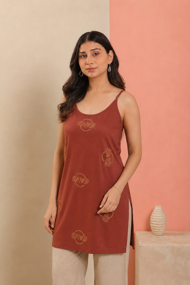 Qazmi Women Embroidered Viscose Rayon Sleeveless Embroidered Kurti