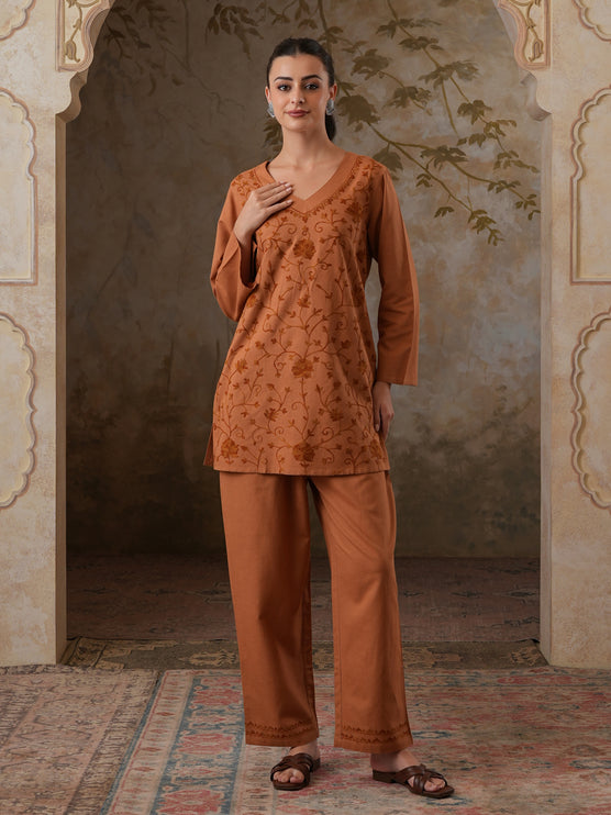 Qazmi Women's Kashmiri Aari Embroidered Cotton Linen V-Neck CoOrd Set