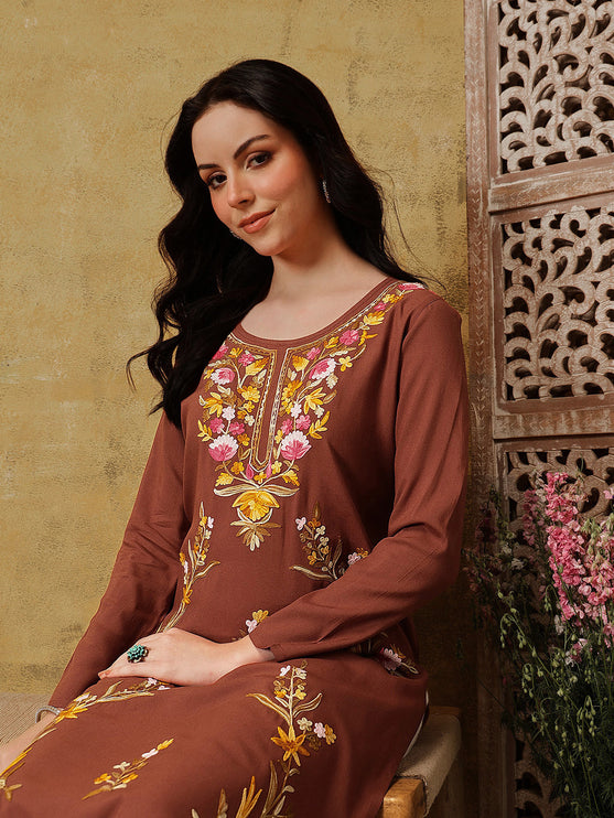 Qazmi Women's Sahar Kashmiri Aari Work Straight Kurta