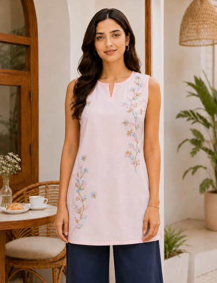 Qazmi Women Embroidered Viscose Rayon Sleeveless Embroidered Kurti