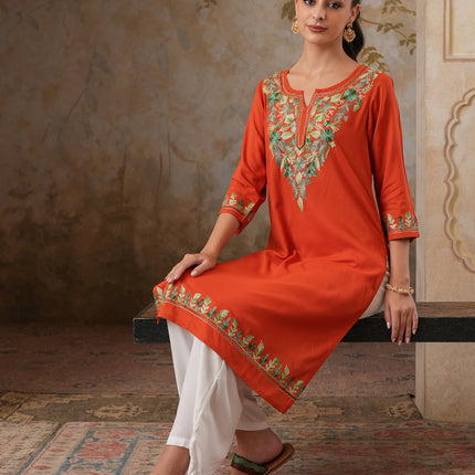 Qazmi Women's Noor Kashmiri Aari Work Straight Kurta