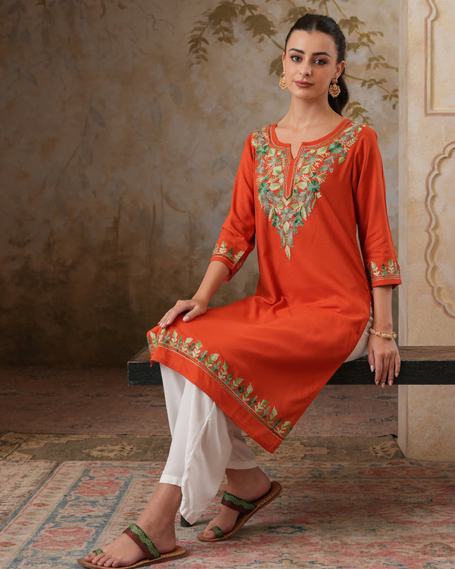 Qazmi Women's Noor Kashmiri Aari Work Straight Kurta