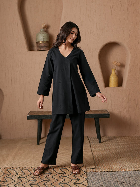 Qazmi Women's Cotton Linen Kashmiri Aari Work CoOrd Set