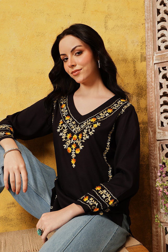 Qazmi Women's Amina Kashmiri Embroidered V-Neck Short Kurti