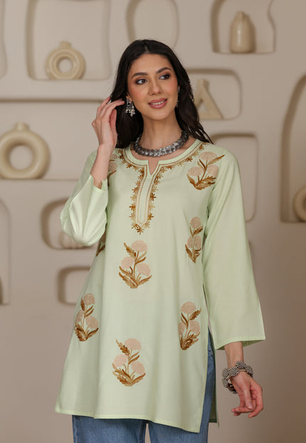 Qazmi Women Kashmiri Aari Embroidered Viscose Rayon Short Kurta