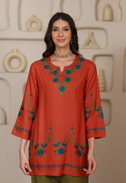 Qazmi Women Aari Embroidered Viscose Rayon Ethnic Short Kurta
