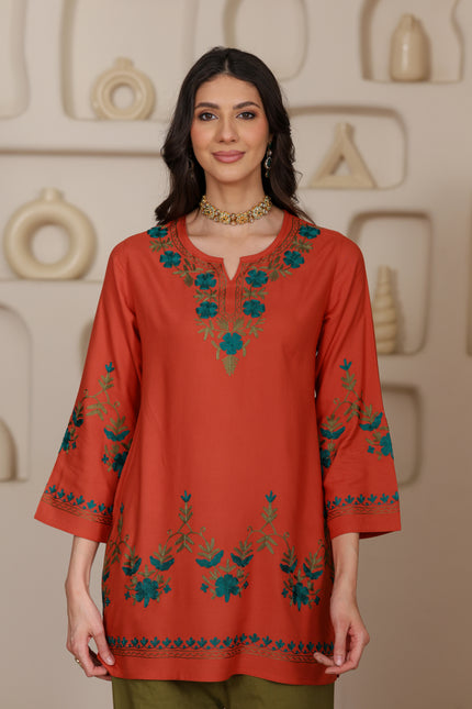 Qazmi Women Aari Embroidered Viscose Rayon Ethnic Short Kurta
