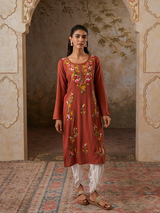 Qazmi Women's Sahar Kashmiri Aari Work Straight Kurta