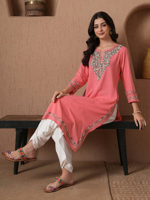Qazmi Women's Mahsa Kashmiri Aari Work Straight Kurta