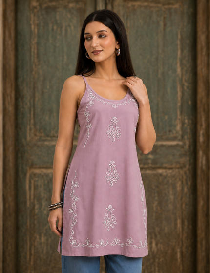 Qazmi Women Embroidered Viscose Rayon Sleeveless Embroidered Kurti