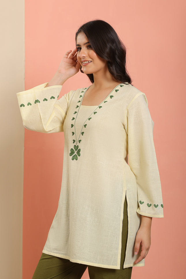 Qazmi Women Pure Cotton Square-Neck Aari  Embroidered Short Kurti