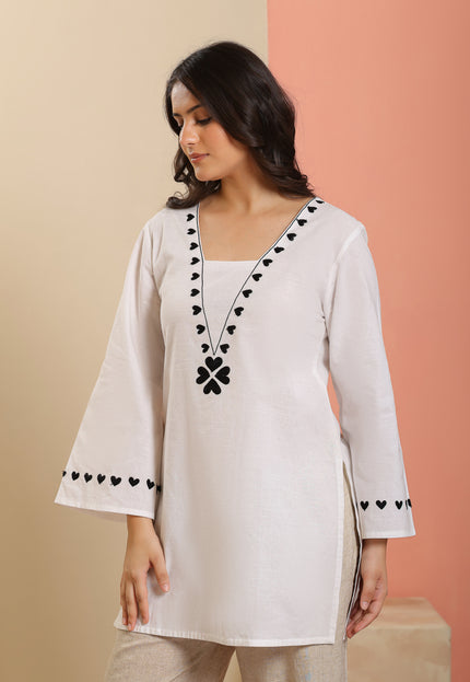 Qazmi Women Pure Cotton Square-Neck Aari  Embroidered Short Kurti