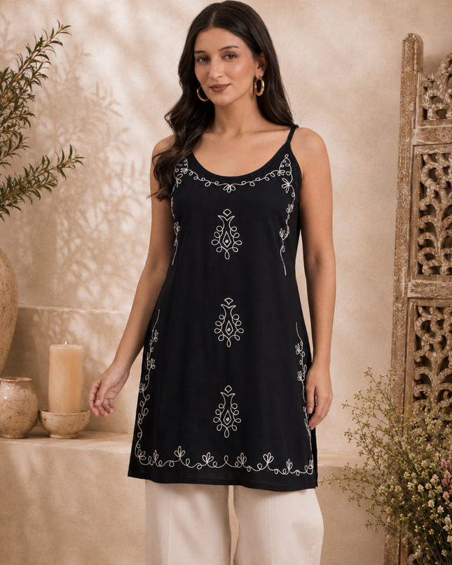 Qazmi Women Embroidered Viscose Rayon Sleeveless Embroidered Kurti