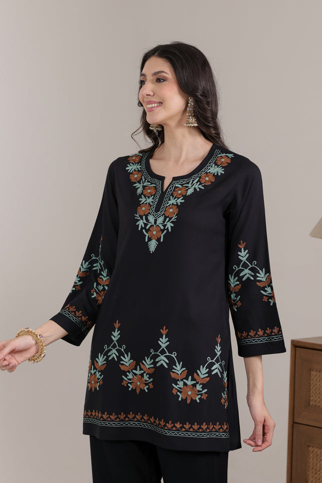Qazmi Women Aari Embroidered Viscose Rayon Ethnic Short Kurta