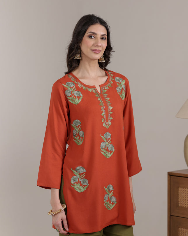 Qazmi Women Kashmiri Aari Embroidered Viscose Rayon Short Kurta