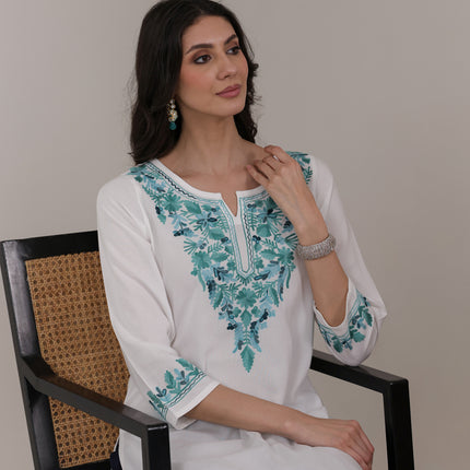 Qazmi Women's Noor Kashmiri Aari Work Straight Kurta