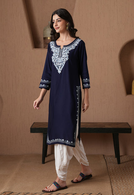 Qazmi Women's Mahsa Kashmiri Aari Work Straight Kurta