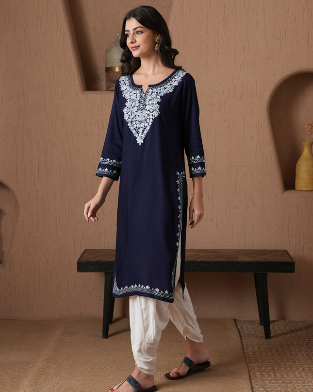 Qazmi Women's Mahsa Kashmiri Aari Work Straight Kurta