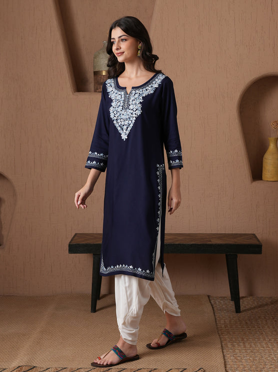 Qazmi Women's Mahsa Kashmiri Aari Work Straight Kurta