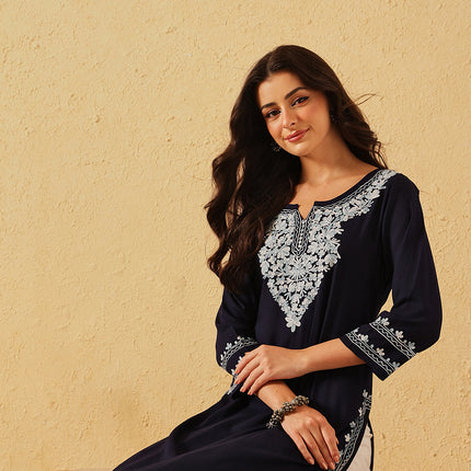 Qazmi Women's Mahsa Kashmiri Aari Work Peach Straight Kurta