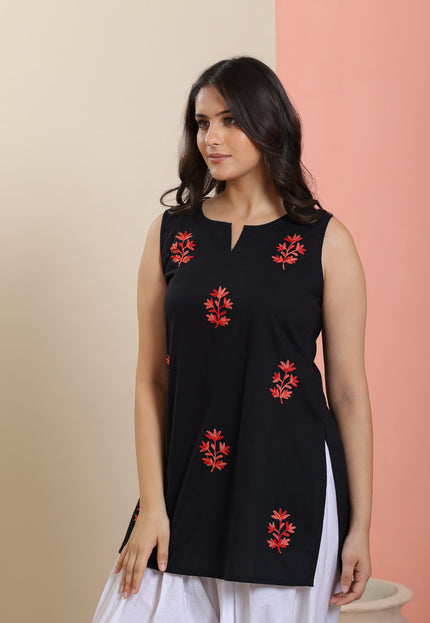 Qazmi Women Embroidered Viscose Rayon Sleeveless Embroidered Kurti