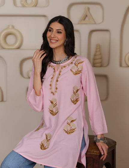 Qazmi Women Kashmiri Aari Embroidered Viscose Rayon Short Kurta