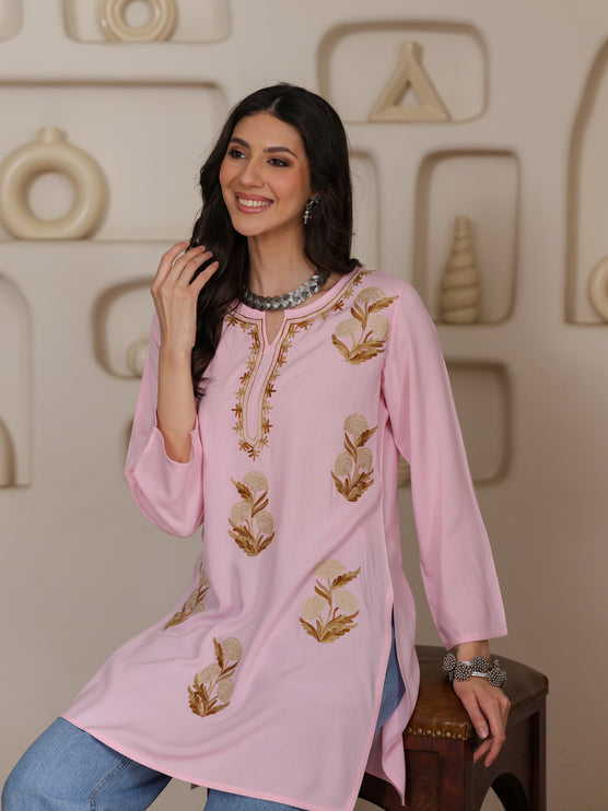 Qazmi Women Kashmiri Aari Embroidered Viscose Rayon Short Kurta