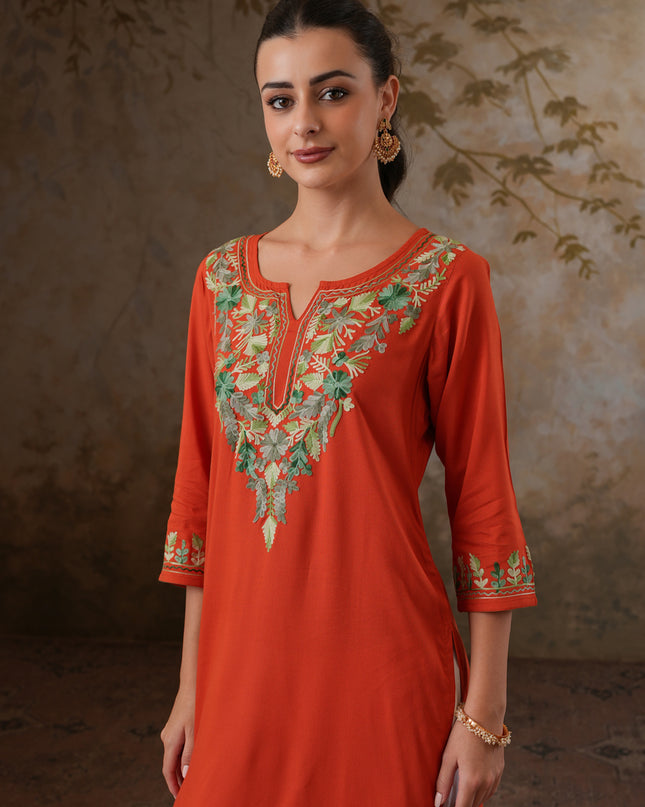Qazmi Women's Noor Kashmiri Aari Work Straight Kurta