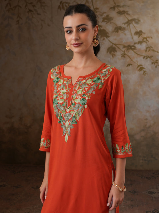 Qazmi Women's Noor Kashmiri Aari Work Straight Kurta