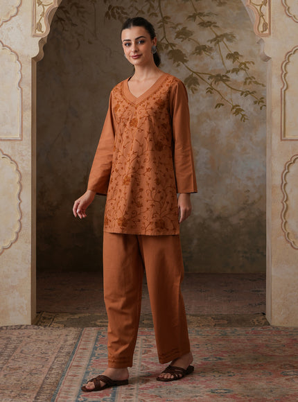 Qazmi Women's Kashmiri Aari Embroidered Cotton Linen V-Neck CoOrd Set