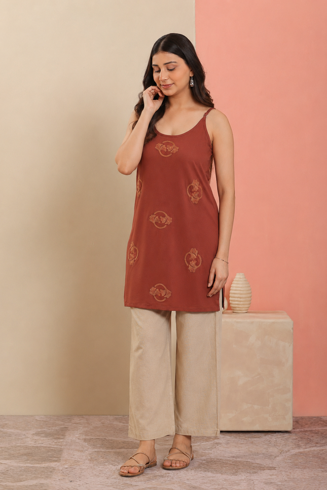 Qazmi Women Embroidered Viscose Rayon Sleeveless Embroidered Kurti