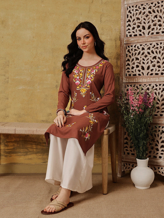 Qazmi Women's Sahar Kashmiri Aari Work Straight Kurta