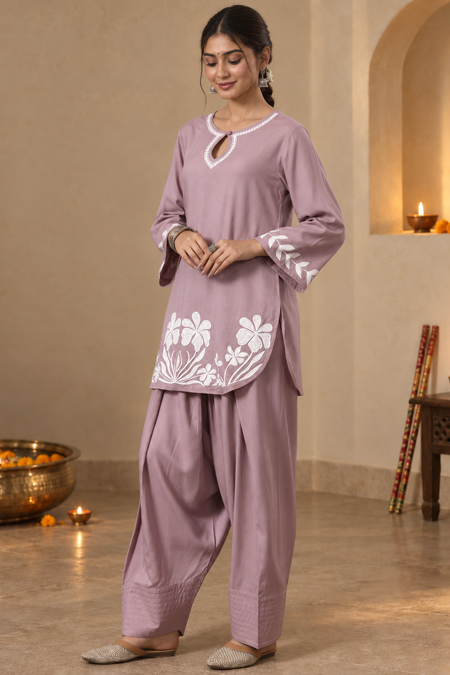 Qazmi Women Floral Aari Embroidered Viscose Rayon Kurti with Farshi Salwar