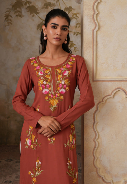 Qazmi Women's Sahar Kashmiri Aari Work Straight Kurta