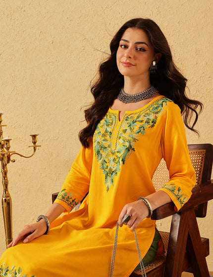 Qazmi Women's Noor Kashmiri Aari Work Straight Kurta
