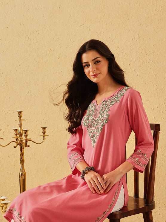 Qazmi Women's Mahsa Kashmiri Aari Work Peach Straight Kurta