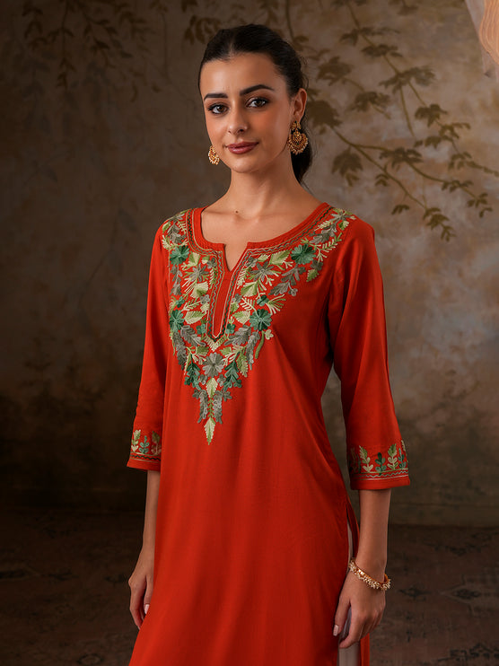 Qazmi Women's Noor Kashmiri Aari Work Straight Kurta